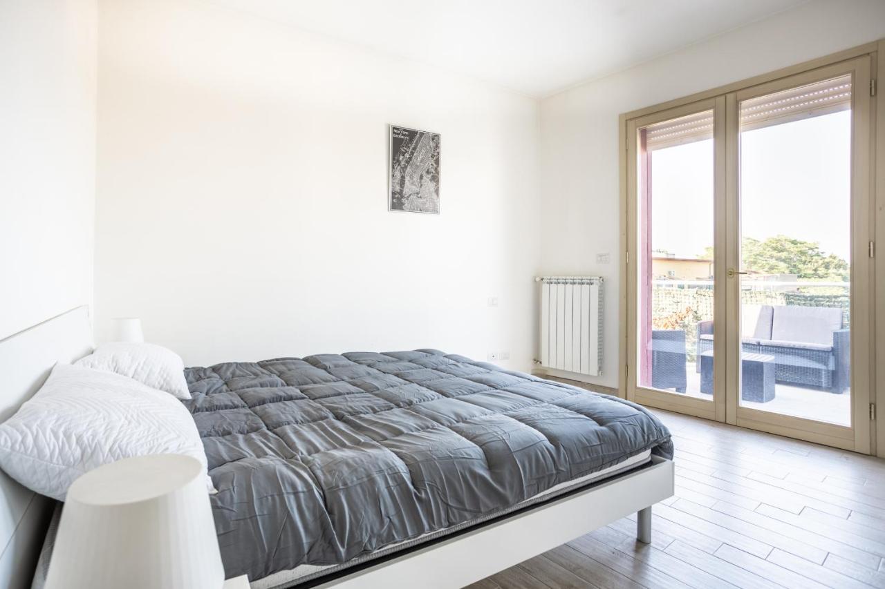 Urban Retreat -Private Parking+Terrace Apartman Róma Kültér fotó