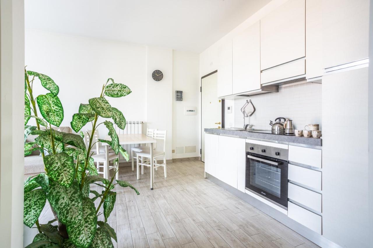 Urban Retreat -Private Parking+Terrace Apartman Róma Kültér fotó
