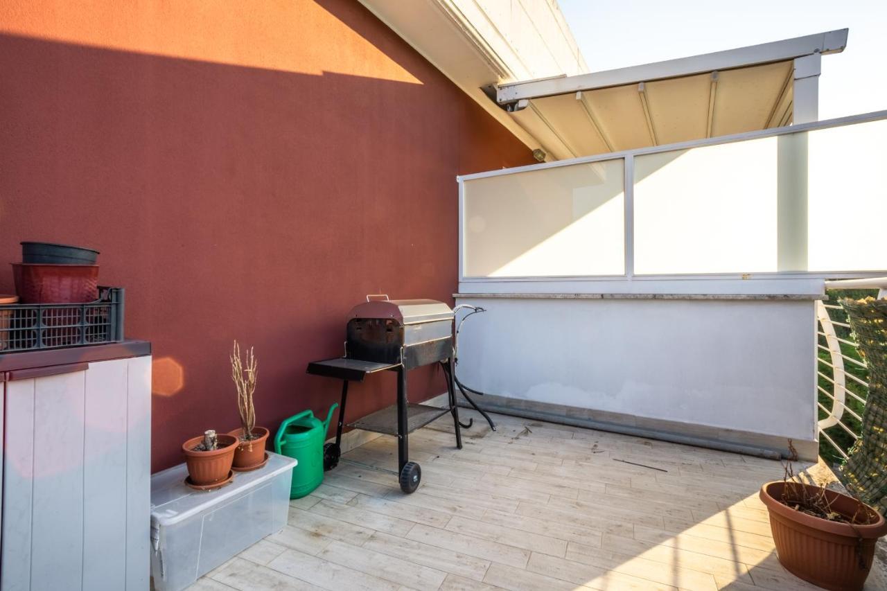Urban Retreat -Private Parking+Terrace Apartman Róma Kültér fotó